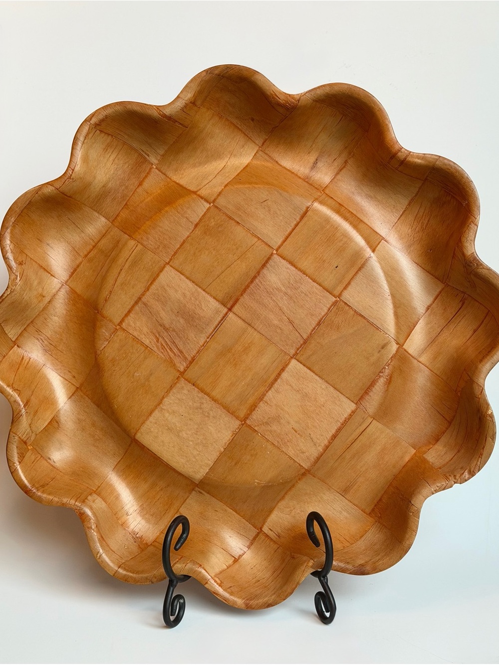 Vintage Wicker Ease Scalloped Woven Wood Serving Bowl Decor Tray